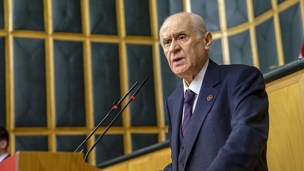 Açıklamada, Devlet Bahçeli'nin sağlık durumunun iyi olduğu belirtildi: "Tıbbi durumu son derece iyi ve stabil olup, odasında dinlenmektedir."