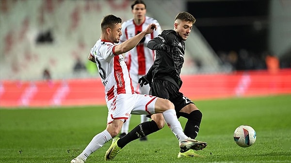 Süper Lig'in 23. haftasında Sivasspor'a konuk olan Beşiktaş, sahadan 2-0'lık galibiyetle ayrıldı.