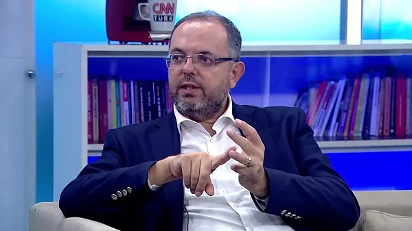 MSÜ Rektörü Prof. Dr, Erhan Afyoncu, CNN Türk'te konuk olduğu Hakan Çelik'in Hafta Sonu programında önemli açıklamalarda bulundu.