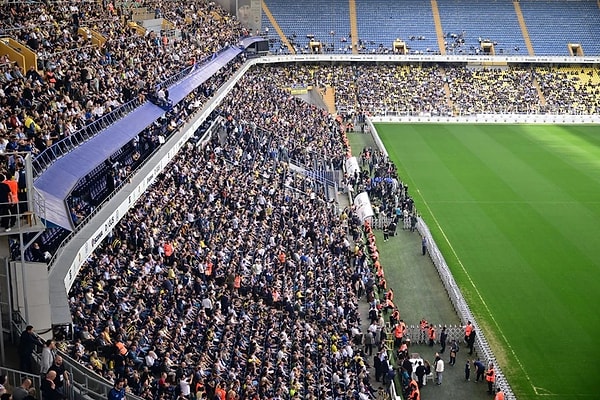 Bu olayların ardından 2 Nisan'da Fenerbahçe ligden çekilme gündemiyle kongre üyelerini topladı ve ligden çekilme kararı konuşuldu.