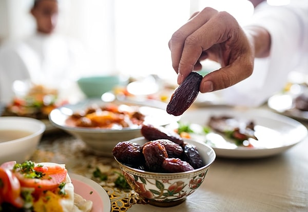 Berat Kandilinde Hangi Gün Oruç Tutulur? Kaç Gün Oruç Tutulur?