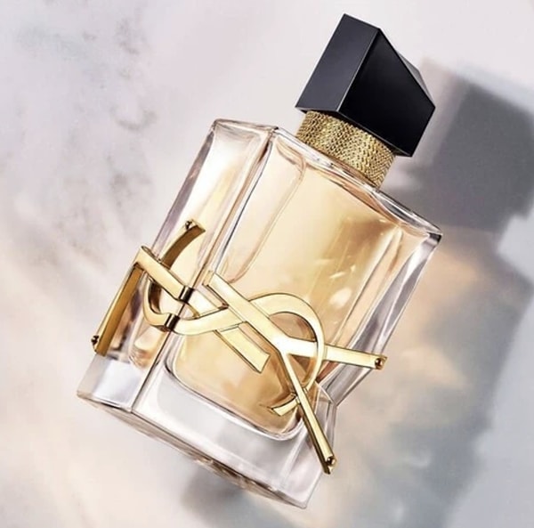 9. Yves Saint Laurent Libre Edp 30 ml Kadın Parfümü