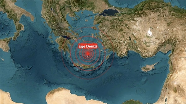 Ege Denizi’nde yaşanan binlerce depremin ardından bölge hala sallanmaya devam ediyor.