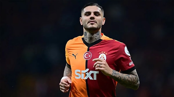 Ancak Arjantinli yıldız bu derbide sakatlığı sebebiyle takımdaki yerini alamayacak. Ancak Galatasaray yönetiminden sürpriz bir teklif geldi.