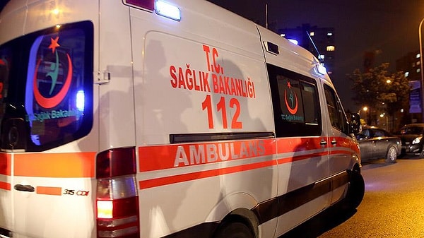 İstanbul’un Esenler ilçesinde oğlunun ziyareti sonrasında fenalaşan Seyhan Güneş için ambulans çağırıldı.