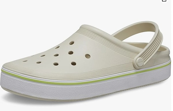 5. Crocs Unisex Yetişkin Off Court Clog Sandalet