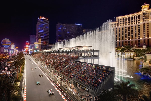 5. Las Vegas Grand Prix’sinin yapıldığı pistin özelliği nedir?