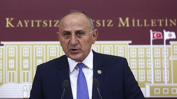 "Bir ön seçim yapılıyorsa mutlaka en az 2-3 aday olması gerekir ki, üyelerin tercihlerini ortaya koyabilmesi lazım. Tek adaylı bir ön seçim hem demokratik olmaz hem de etik olmaz'' diyen Dursun çiçek sözlerine şöyle devam etti: