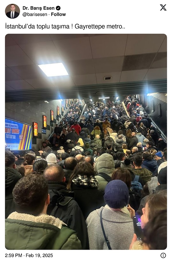 En yoğun metro ve metrobüs istasyonlarından biri olan Gayrettepe'deki durum bu şekildeydi;