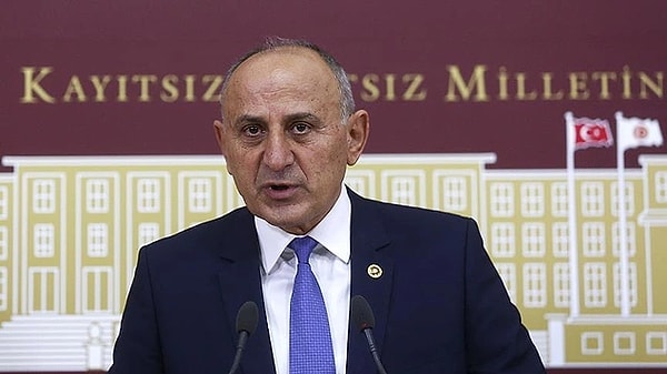 CHP eski milletvekili Dursun Çiçek de Cumhurbaşkanı adaylığı için yapılacak ön seçim için aday adaylığını açıklamıştı.