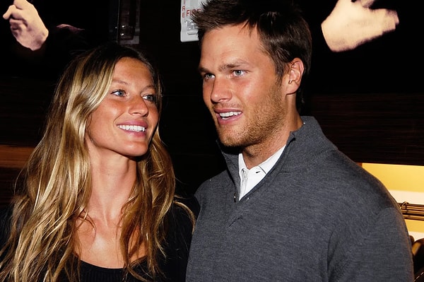 2006 yılında ortak arkadaşların davetinde tanışan Gisele Bündchen ve Tom Brady'nin aşkı böylelikle başlamıştı.