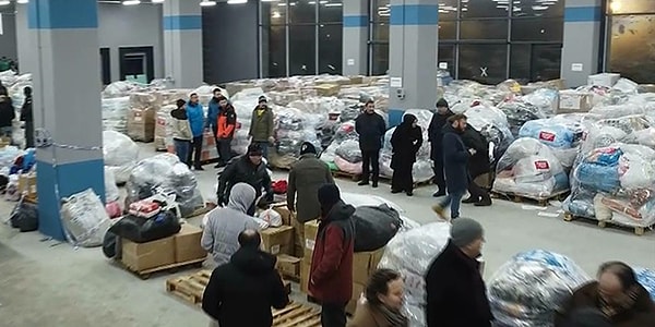 Cumhuriyet Gazetesi yazarı Murat Ağırel, 'Bakın bir olay yakaladım. İlk başta inanamadım.' diyerek skandalı köşesine taşıdı.