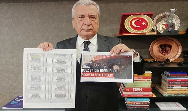 ''Yeni bir skandalı belgesiyle ortaya koyacağız'' diyen Öztürkmen, sözlerine şöyle devam etti: