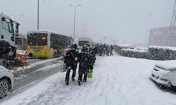 "Uzun bir ara vermek zorunda kaldık. İnşallah okullarına kavuştuklarında bu kaybettikleri zamanı telafi etmeleridir'' diyen Baydaş, şunları söyledi: