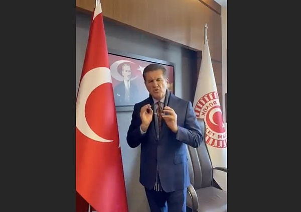 "Bütün çalışmalarımız, bütün koşuşturmalarımız işte bu bayrağımız için." diyen Sarıgül o videoyu, “Vatan sana canım feda. Türk - Kürt kardeştir. Kalleş olan Amerika’dır.” notuyla paylaştı.