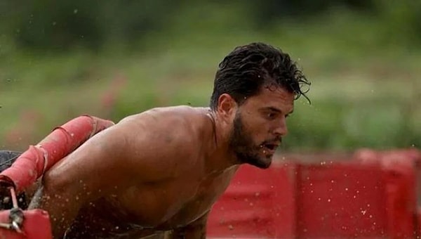 Survivor 2023’ten tanıdığımız Osman Can Ural, sosyal medya hesabından üzücü bir haber paylaştı. Ural, babası Nuri Ural’ın hayatını kaybettiğini duyurdu. Yarışmada gösterdiği performansla akıllarda kalan eski yarışmacının haberi sevenlerini üzdü. İşte o paylaşım...