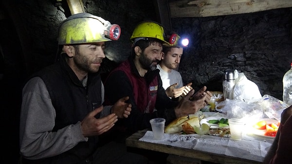 Yerin altında ilk sahur.