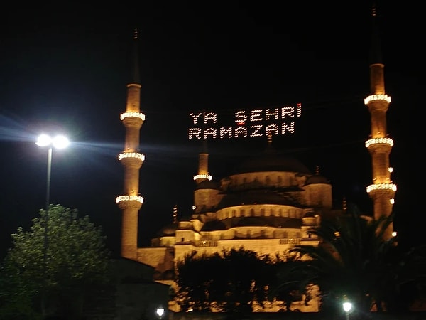 Ramazan ayı geldi çattı. Bu ay birçok insanın ibadetlerini yerine getirmek için günlük yaşam düzenini değiştirdiği bir dönem.