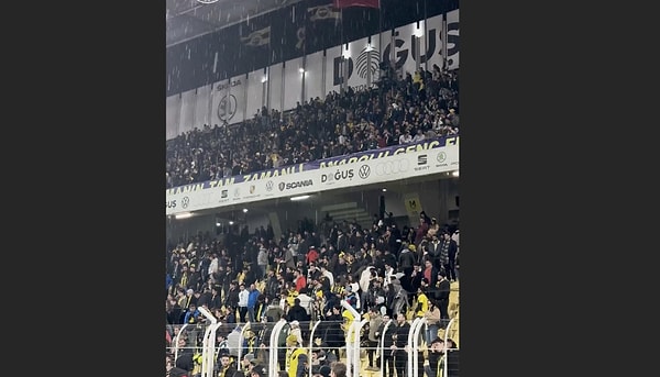 Fenerbahçe'nin sosyal medya hesabından yayınlanan başsağlığı mesajı "Çocuklar inanın, inanın çocuklar🙏" notuyla paylaşıldı.