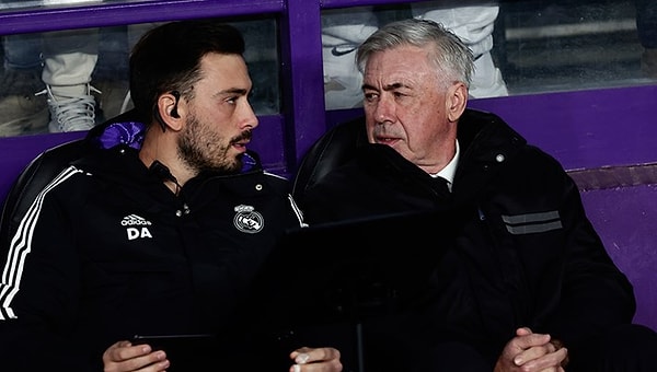 Carlo Ancelotti'nin oğlu Davide, teknik ekip içinde önemli bir konumda yer alıyor.