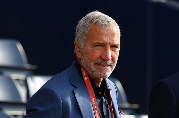 Graeme Souness, Old Firm derbisine işaret etti ve "Farklı bir ortamla karşılaşmayacaksınız" dedi.