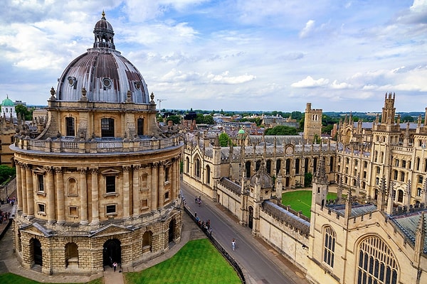 Dünyanın en iyi üniversitesi Oxford oldu.