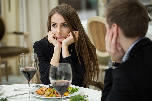 Additionally, it's important that the first date doesn't feel like a "job interview."