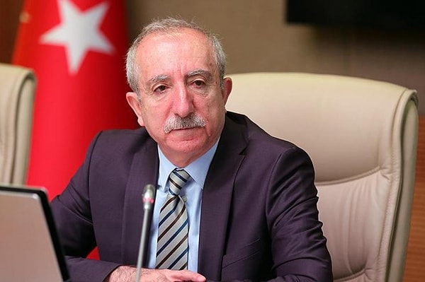 Cumhur İttifakı'nın 'Terörsüz Türkiye' olarak ifade ettiği yeni sürece ilişkin birçok siyasetçiden yorumlar gelmeye devam ederken, AKP'li Orhan Miroğlu'ndan dikkat çeken bir açıklama geldi.