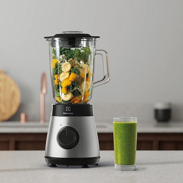 5. Electrolux E4TB1-6ST - Sürahili Blender (800 W, 1.5 Litre)