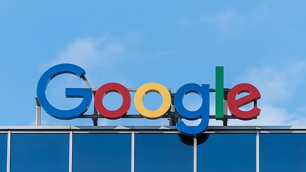 Teknoloji devi Google, bir süre sonra bu tarz beyin yakan mülakat sorularını tamamen kaldırdı.