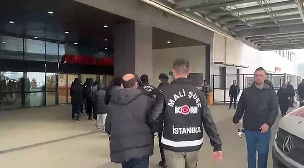 Operasyonu İstanbul Emniyeti'ne bağlı Mali Suçlarla Mücadele Şube Müdürlüğü Polisleri düzenledi.