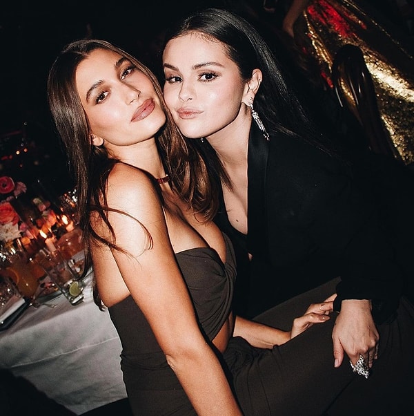 Selena Gomez ve Justin Bieber: Aşkın Gölgesindeki İlişkiler