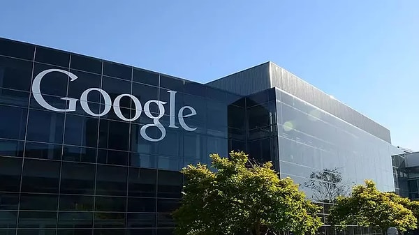 ABD Adalet Bakanlığı teknoloji devi Google'a açılan antitröst davasının çözümü kapsamında dikkat çeken bir hamlede bulundu. Google’ın Chrome tarayıcısını "derhal ve eksiksiz" bir şekilde elden çıkarmasını talep etti.