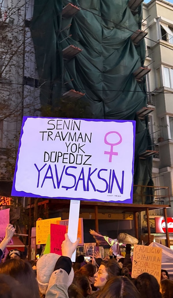 8 Mart Dünya Kadınlar Günü: Feminist Gece Yürüyüşü'nde Kadınların Gücü