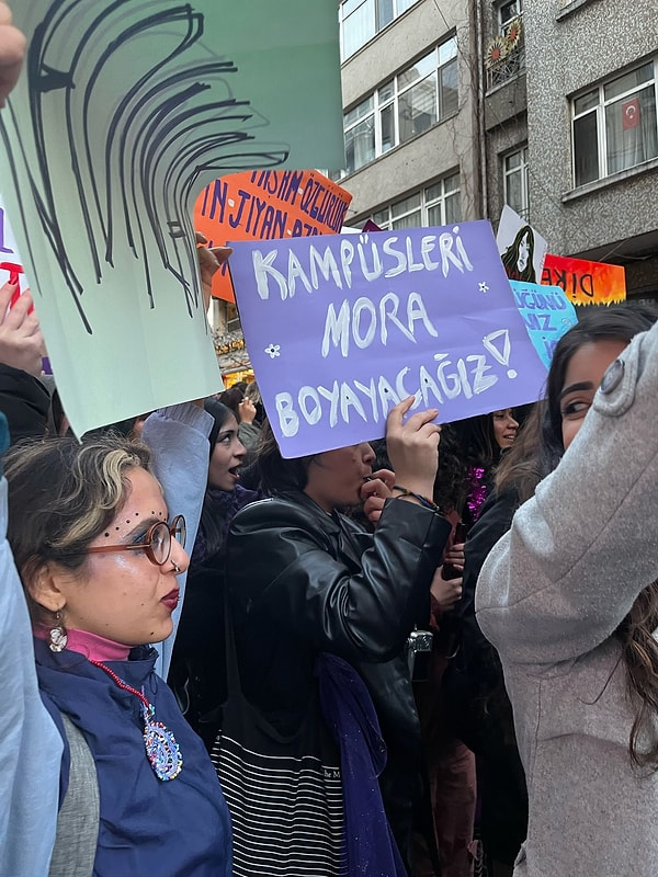 8 Mart Dünya Kadınlar Günü: Feminist Gece Yürüyüşü'nde Kadınların Gücü