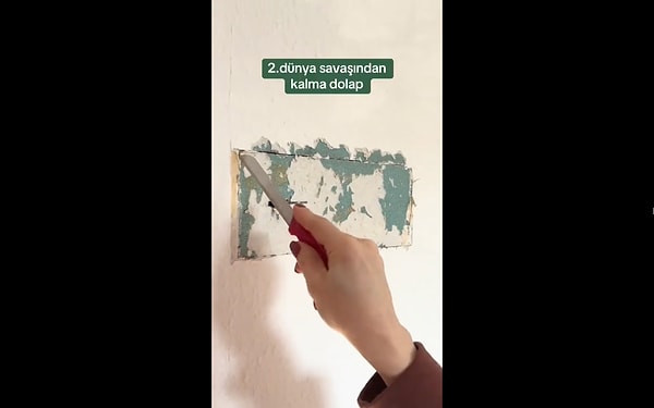Yoğun çabalarlar dolabı bulup açmayı başaran çift, umduğunu bulamadı.