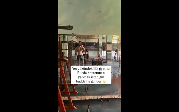 Endonezya'da tatil yapan bir gezgin, Ubud'da bulunan bir spor salonunu paylaştı.