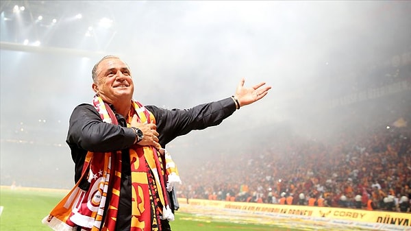 Galatasaray'la ilgili sorulan bir soruya da yanıt veren Terim taraftarı heyecanlandırmayı başardı.