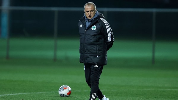 Kısa süre sonra futbol şubesine de Fatih Terim getirildi.