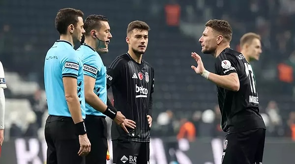 Özellikle dün oynanan Beşiktaş - Gaziantep FK maçı sonrası Beşiktaş camiası net olarak yabancı hakem istiyor.