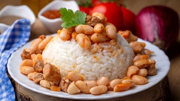 Siz kuru fasulye ve pilav gibisiniz!
