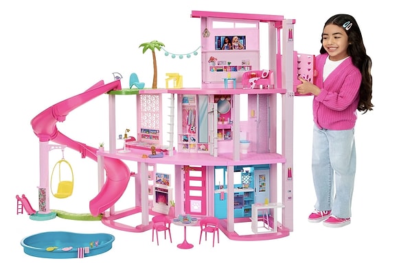 2. Barbie HMX10 BRB Dreamhouse