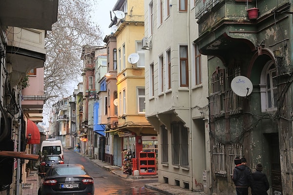 Ezel, one of the most watched series of a period, is shot in different parts of Istanbul, especially in historic places.