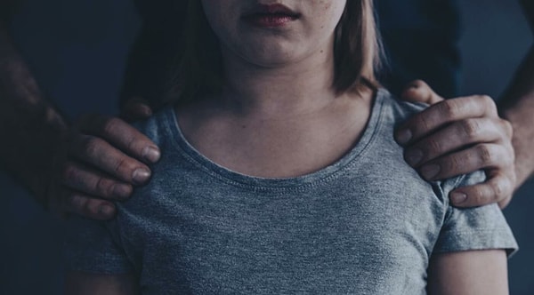Çocuk İstismarı ve Grooming: Tehlikeli Bir Manipülasyon Yöntemi