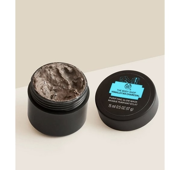 10. The Body Shop Himalayan Charcoal - Toksinlerden Arındırıcı Maske (15ml)