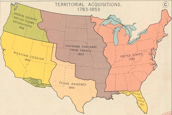 Amerika'nın büyük olana duyduğu ilginin kökeni, ülkenin geniş toprakları ve "Manifest Destiny" anlayışına dayanıyor.