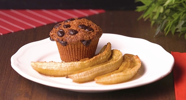 Airfryer'da Bardakta Kek ve Karamelli Muz Nasıl Yapılır?