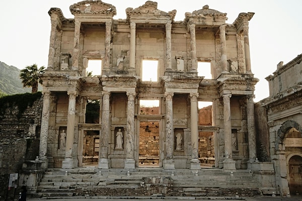 Şirince is an ideal base for exploring some of Türkiye's most important historical sites.