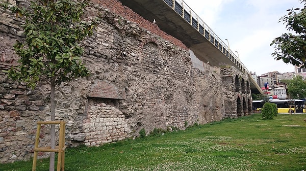 The Istanbul City Walls are more than just physical structures; they are a tangible link to the city's rich past.