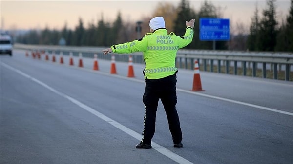 İstanbul'da Bugün Hangi Yollar Trafiğe Kapalı?